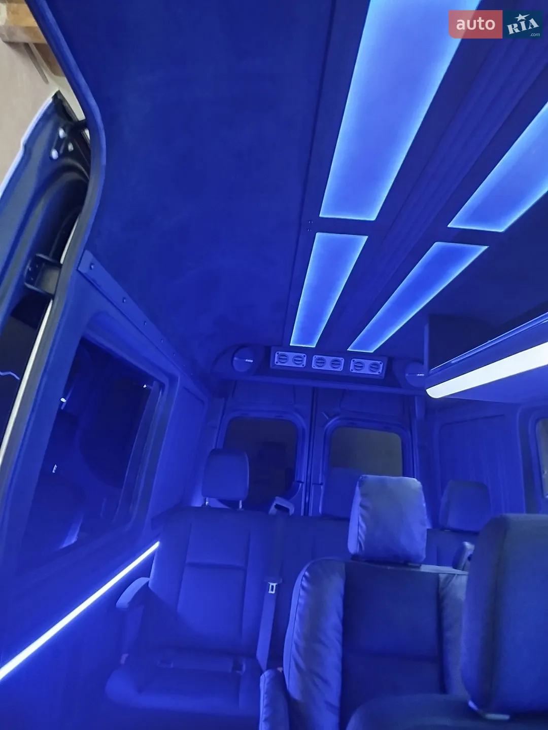 2019 Mercedes-Benz Sprinter - мініатюра 22