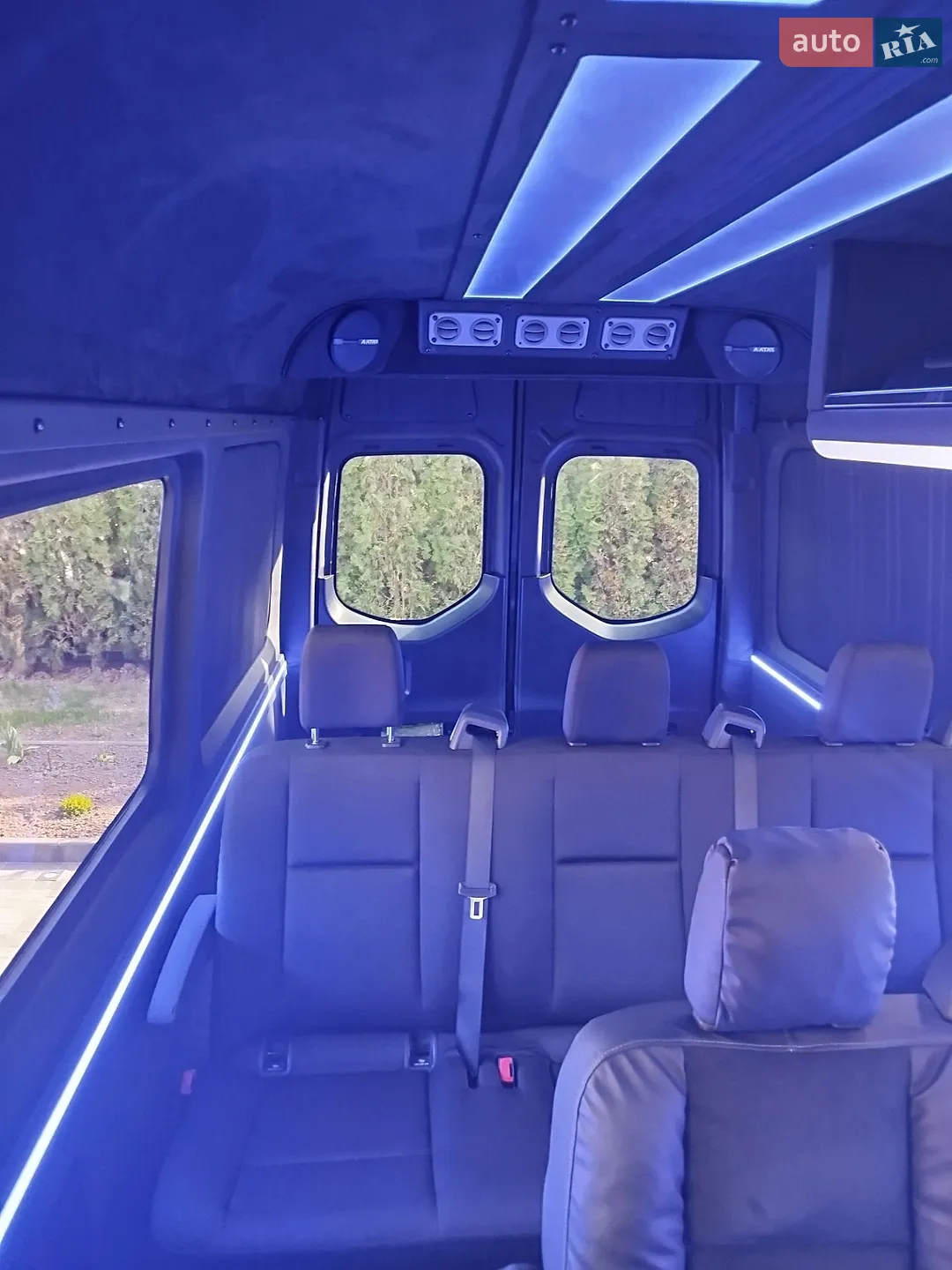 2019 Mercedes-Benz Sprinter - мініатюра 35