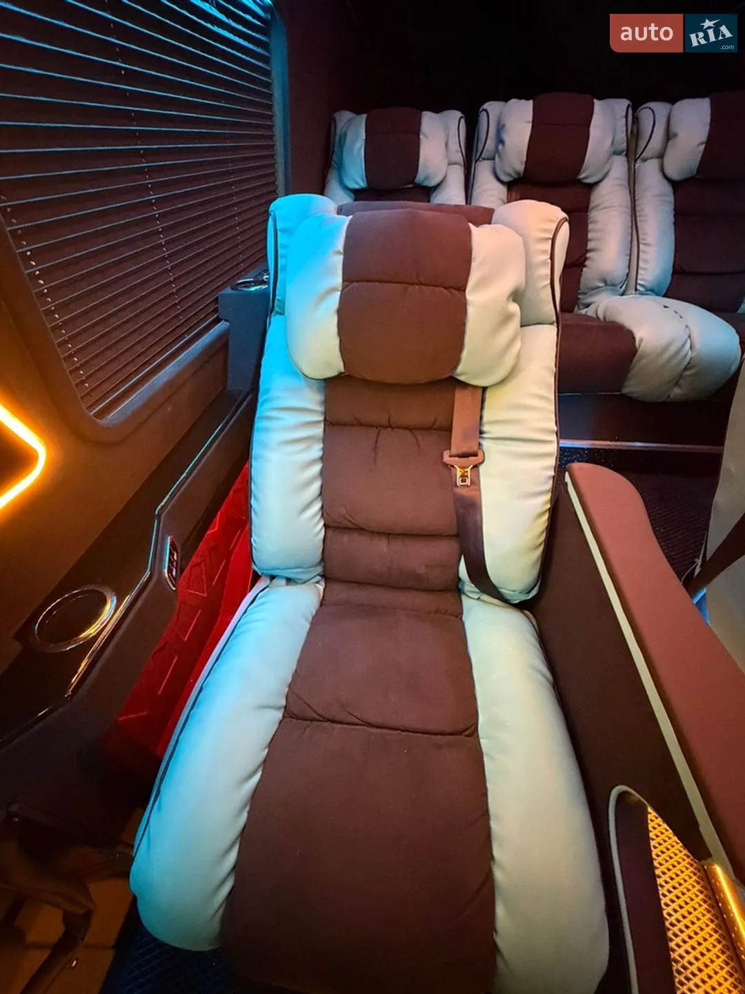 2021 Mercedes-Benz Sprinter - мініатюра 22