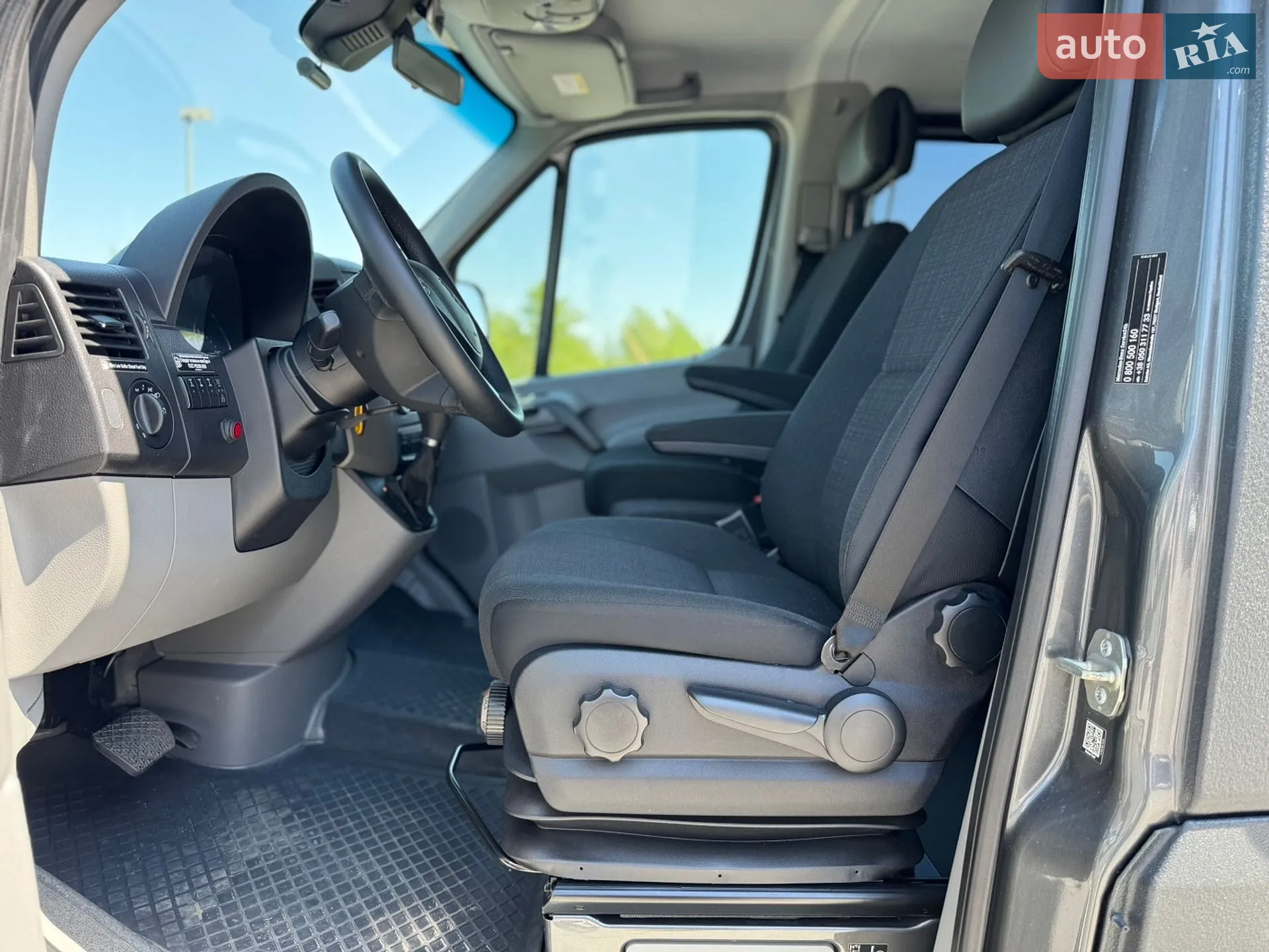 2017 Mercedes-Benz Sprinter - мініатюра 13