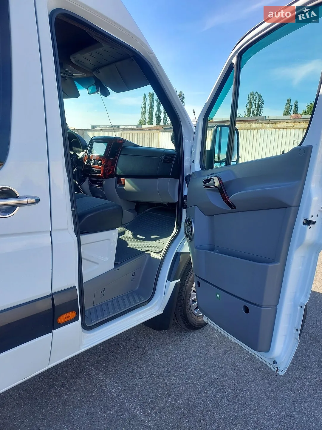 2011 Mercedes-Benz Sprinter - мініатюра 13