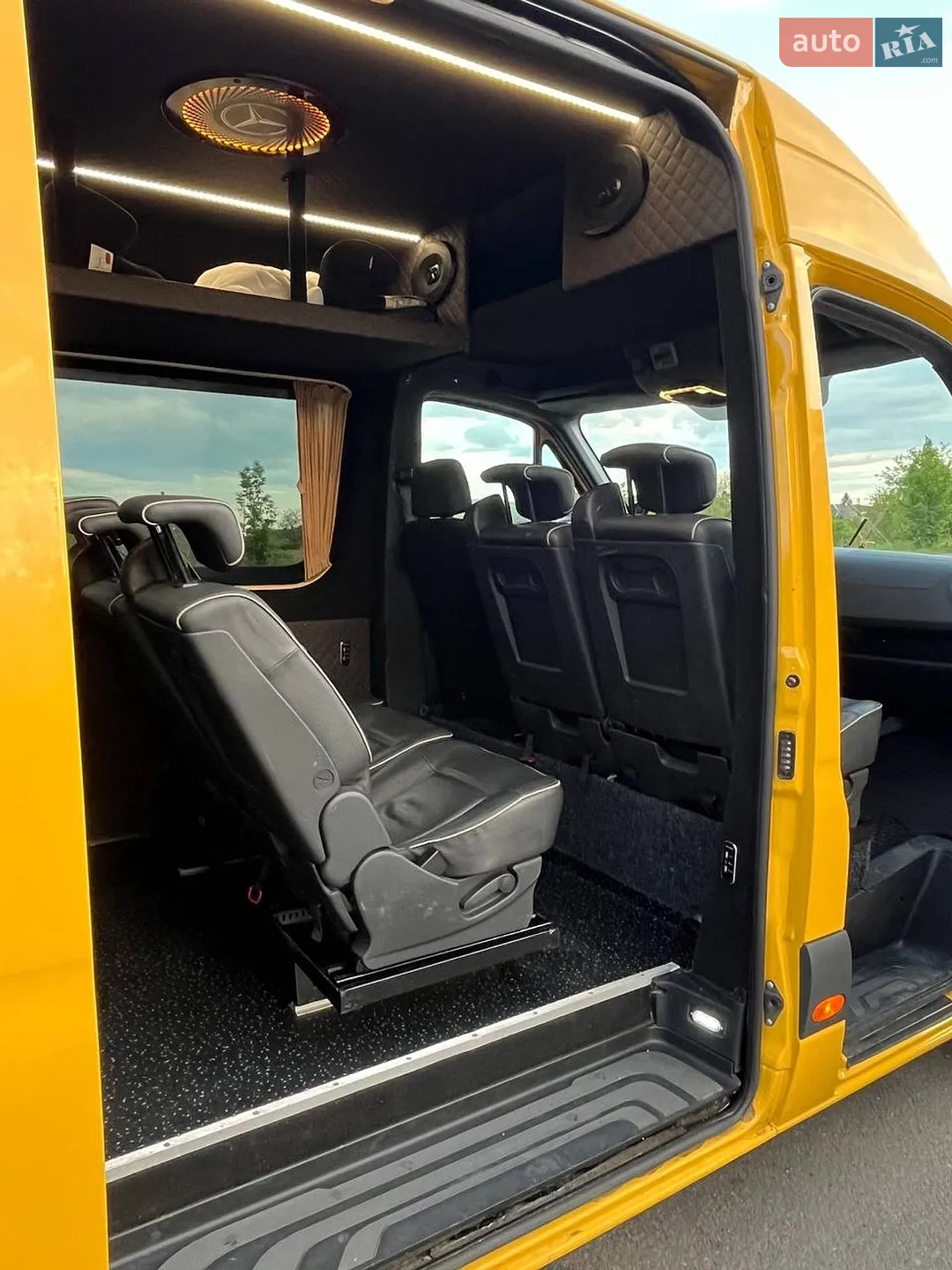 2019 Mercedes-Benz Sprinter - мініатюра 17
