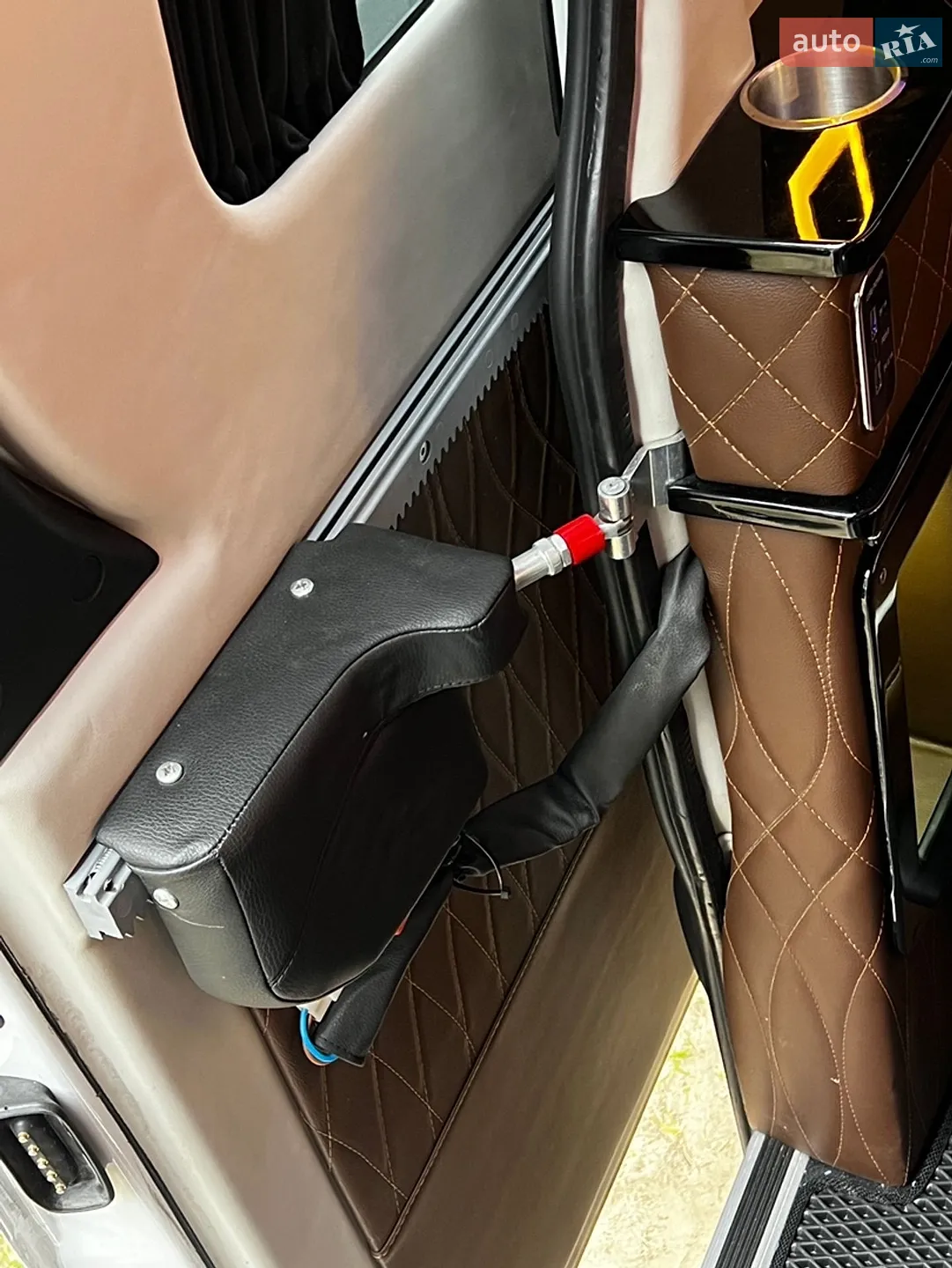 2020 Mercedes-Benz Sprinter - мініатюра 25