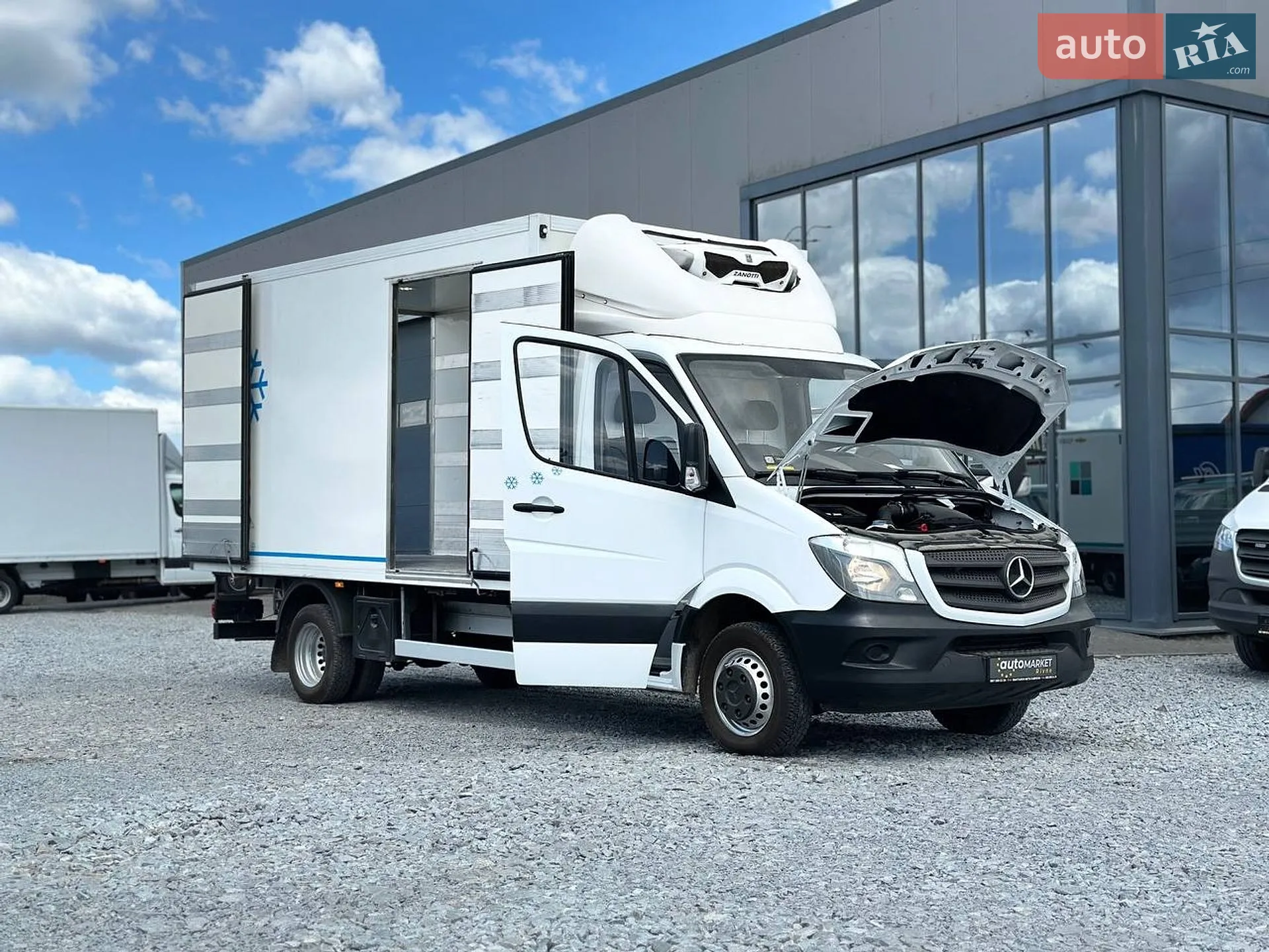 2019 Mercedes-Benz Sprinter - мініатюра 28