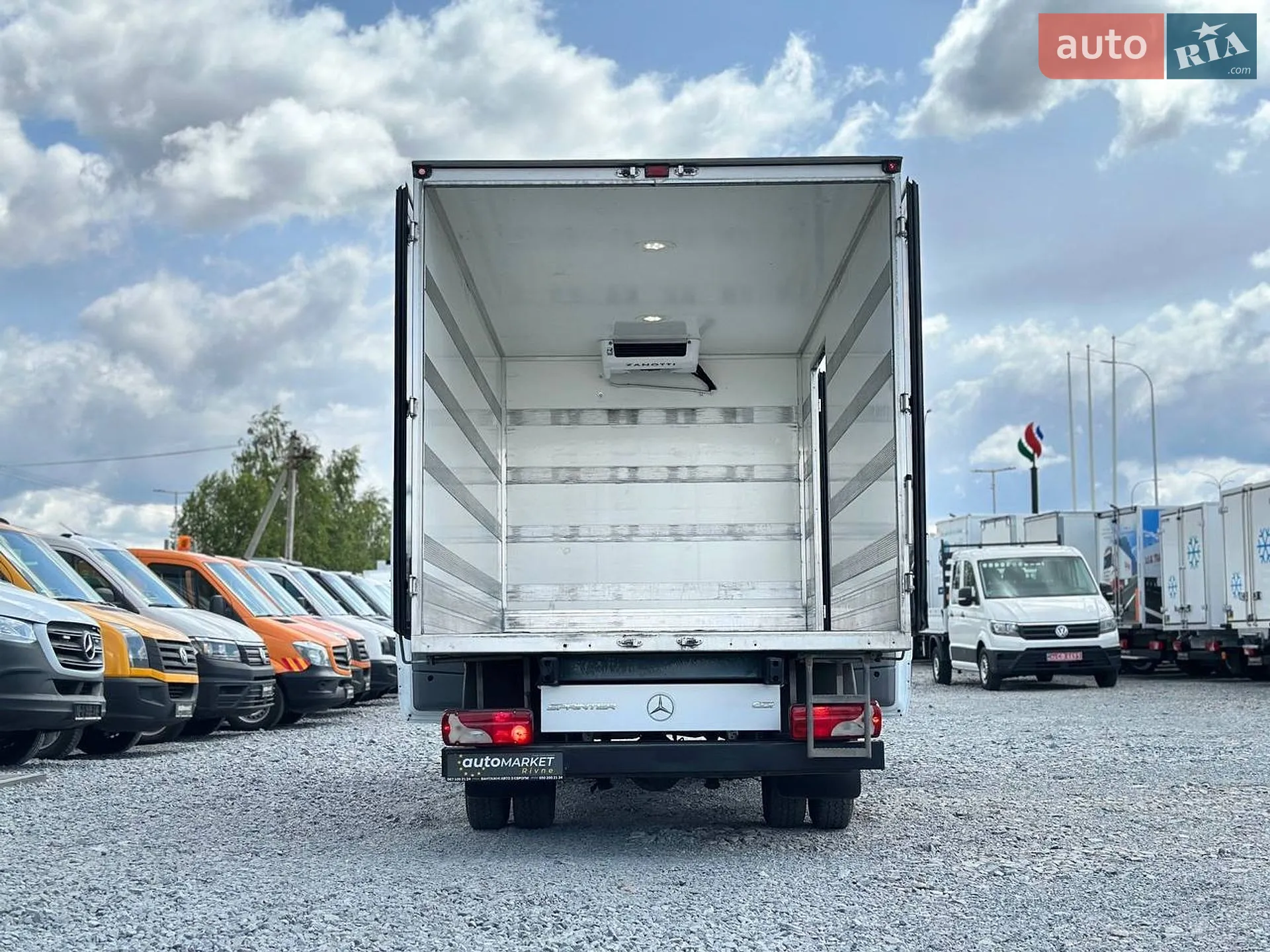 2019 Mercedes-Benz Sprinter - мініатюра 34