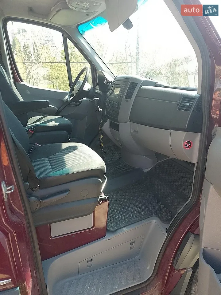 2011 Mercedes-Benz Sprinter - мініатюра 13