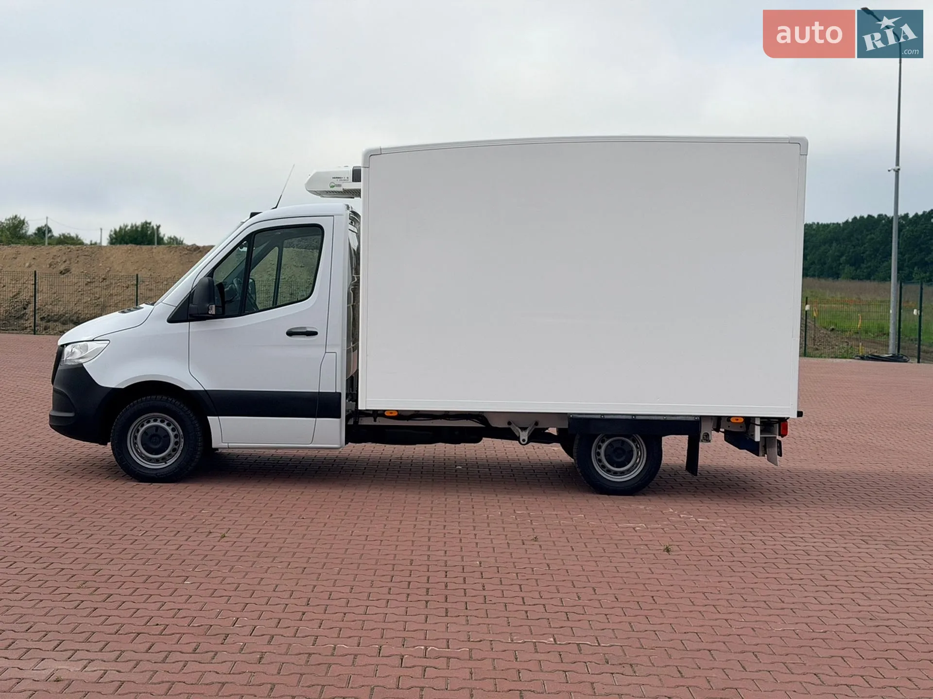 2020 Mercedes-Benz Sprinter - мініатюра 9