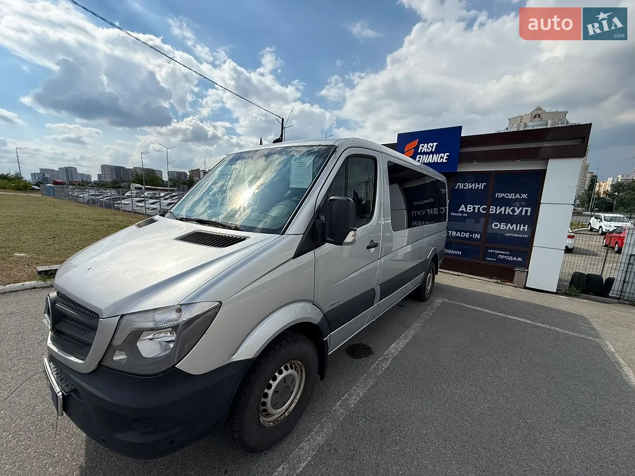2013 Mercedes-Benz Sprinter - мініатюра 28