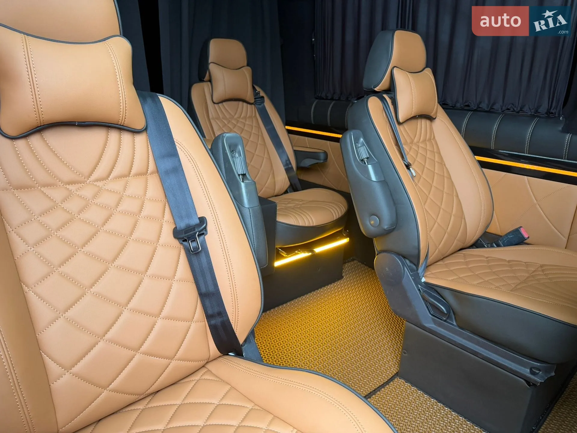2015 Mercedes-Benz Sprinter - мініатюра 18