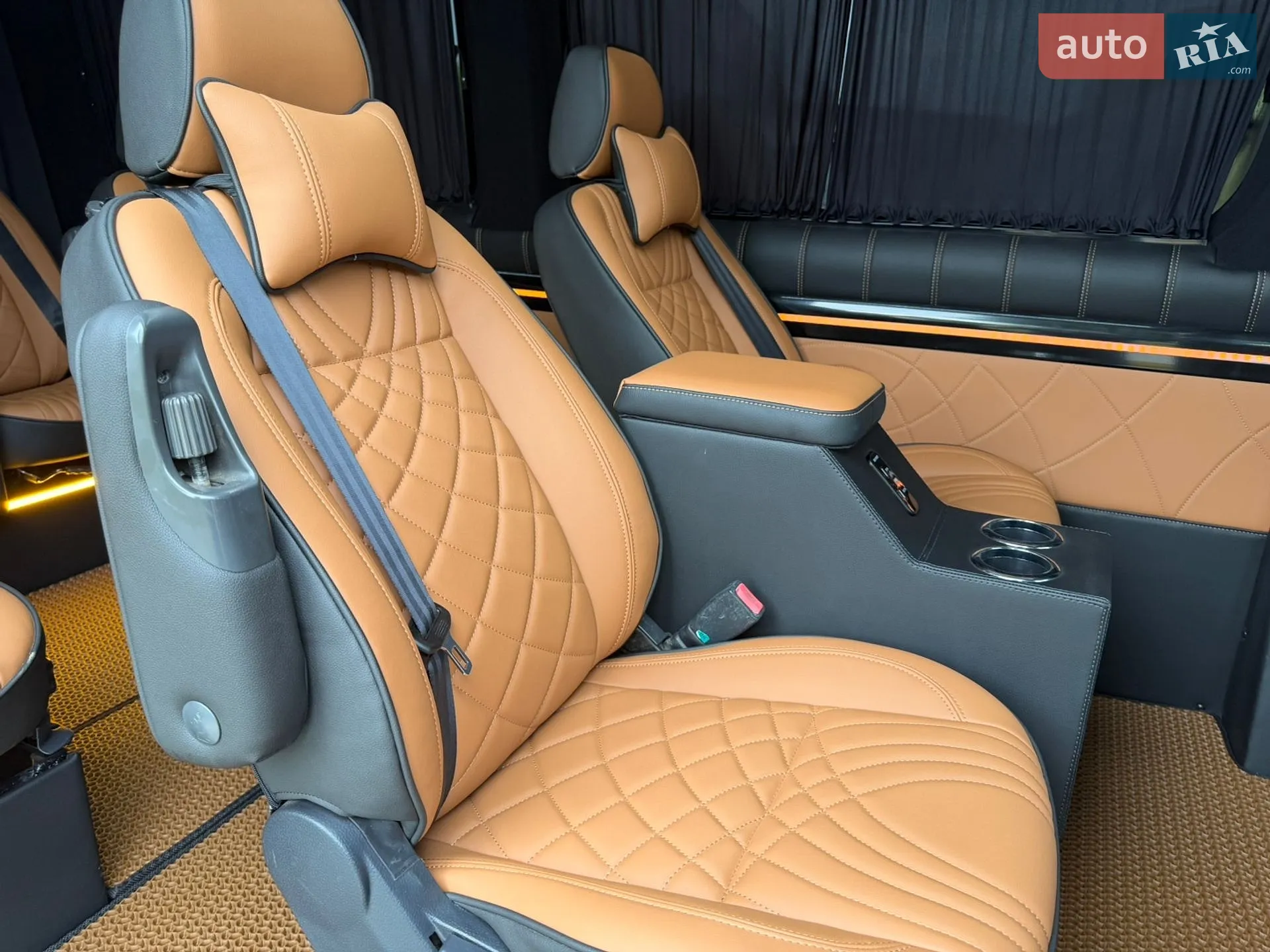 2015 Mercedes-Benz Sprinter - мініатюра 24