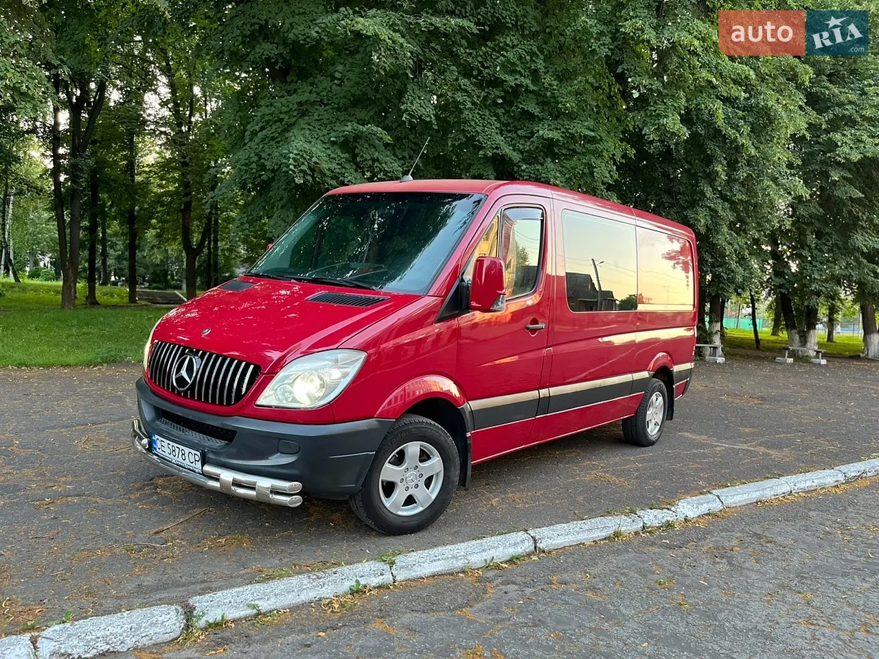 2011 Mercedes-Benz Sprinter - мініатюра 31