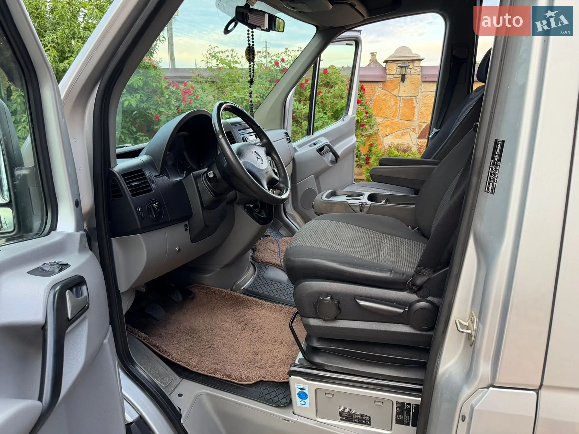 2011 Mercedes-Benz Sprinter - мініатюра 13
