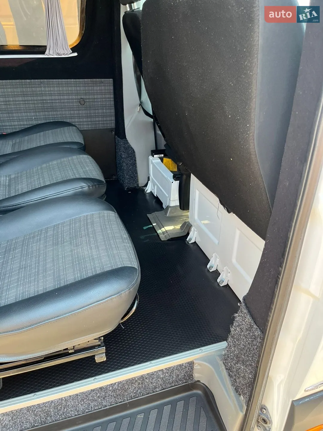 2015 Mercedes-Benz Sprinter - мініатюра 15