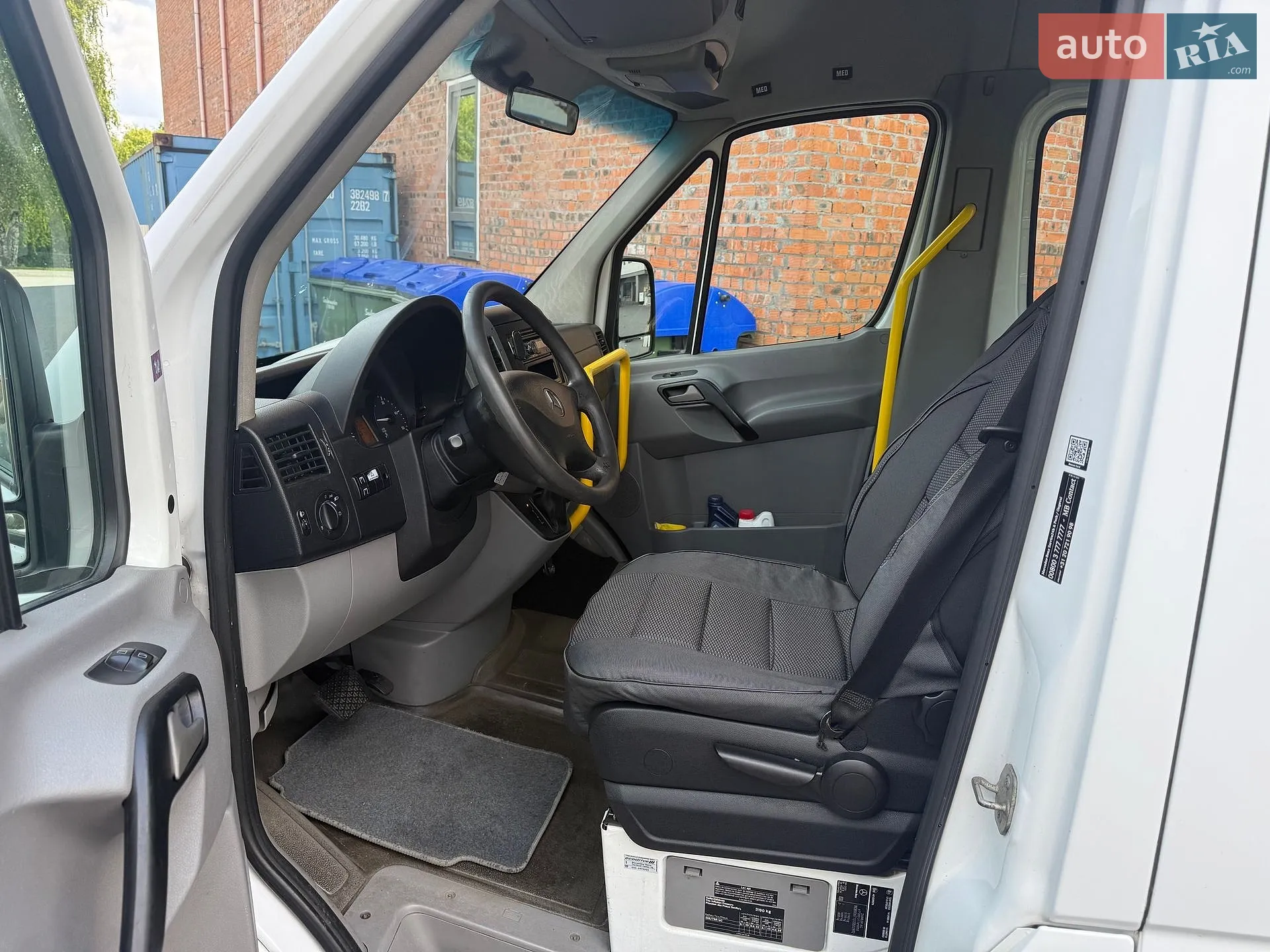 2010 Mercedes-Benz Sprinter - мініатюра 13