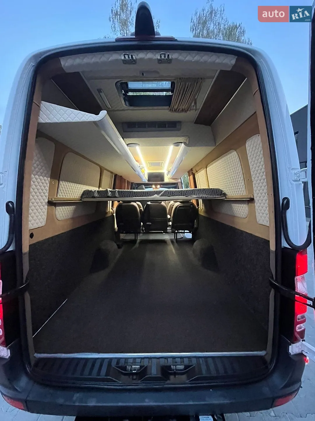 2015 Mercedes-Benz Sprinter - мініатюра 29