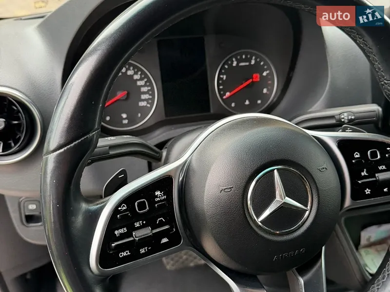 Mercedes-Benz Sprinter 2019 VIN WD4PF1CD2KP141847 фото оголошення 18 з 54