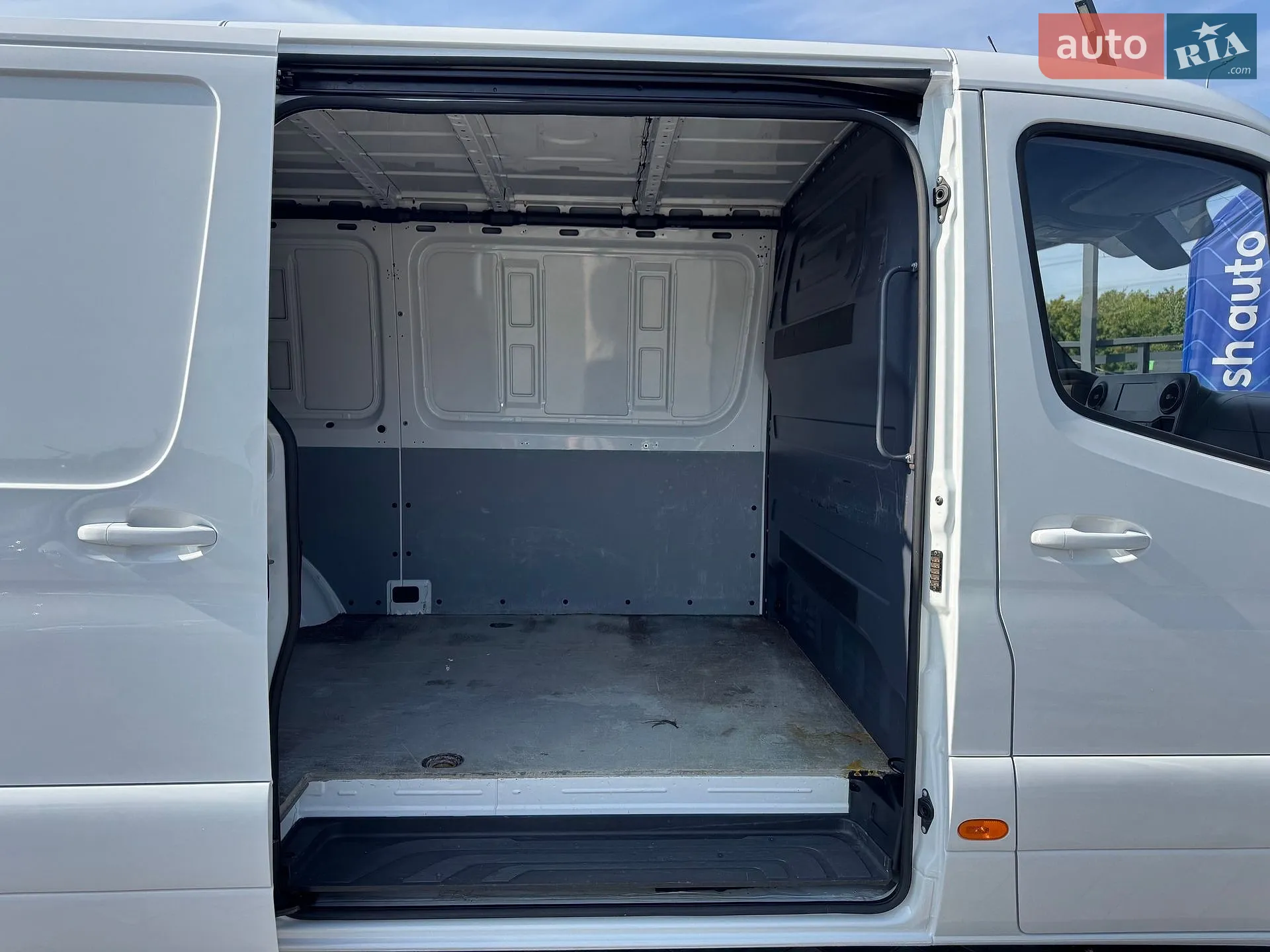 2018 Mercedes-Benz Sprinter - мініатюра 27