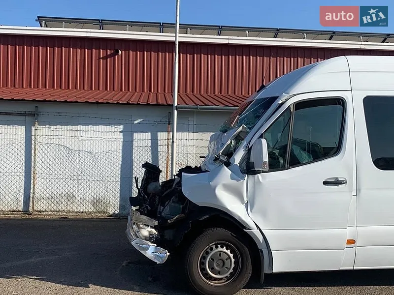 Mercedes-Benz Sprinter