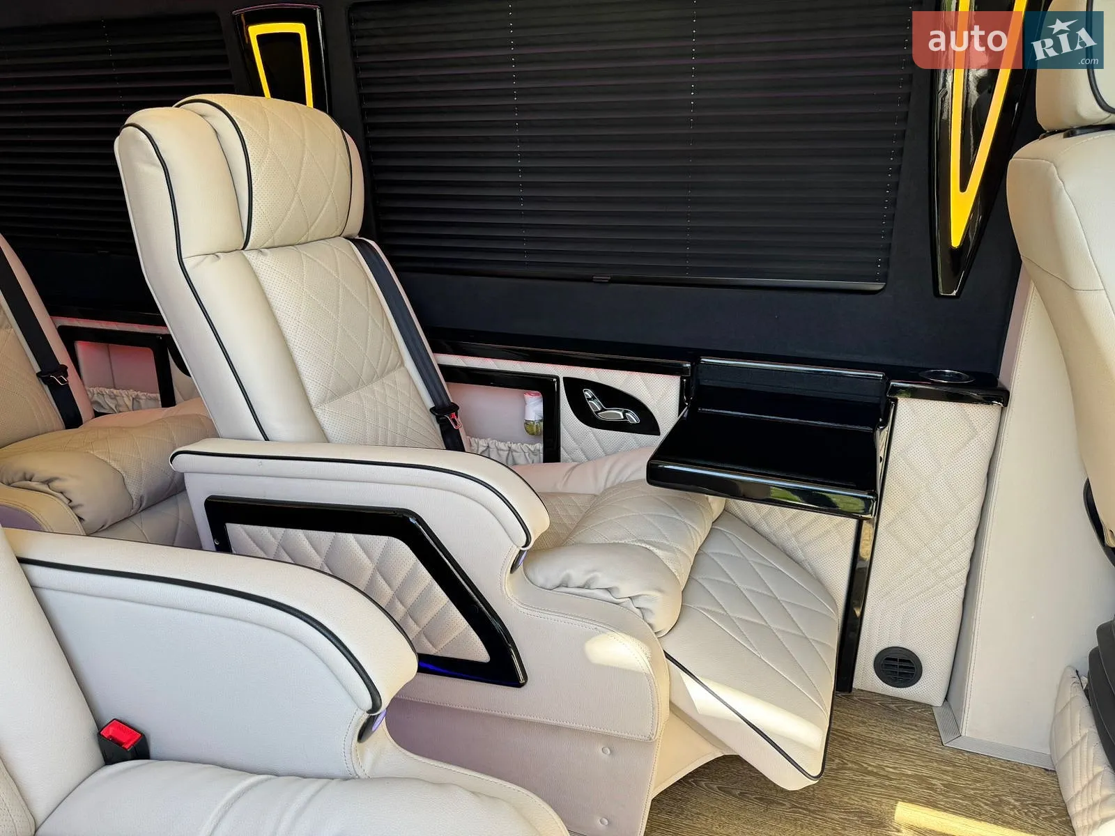 2019 Mercedes-Benz Sprinter - мініатюра 10