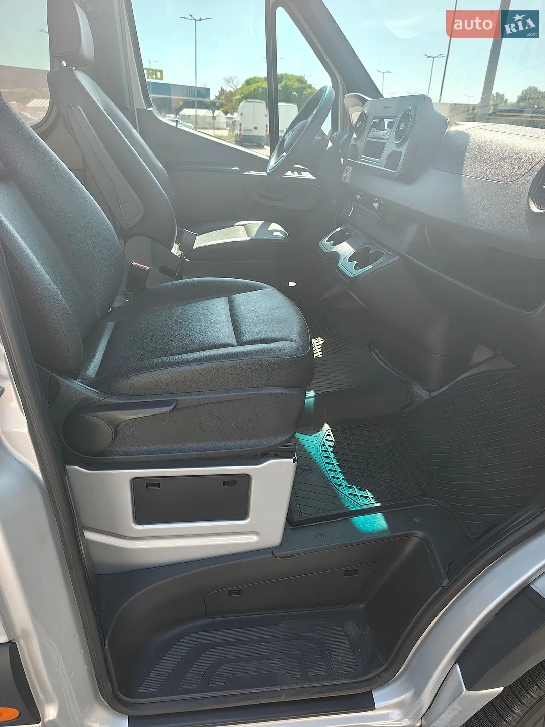 2021 Mercedes-Benz Sprinter - мініатюра 23