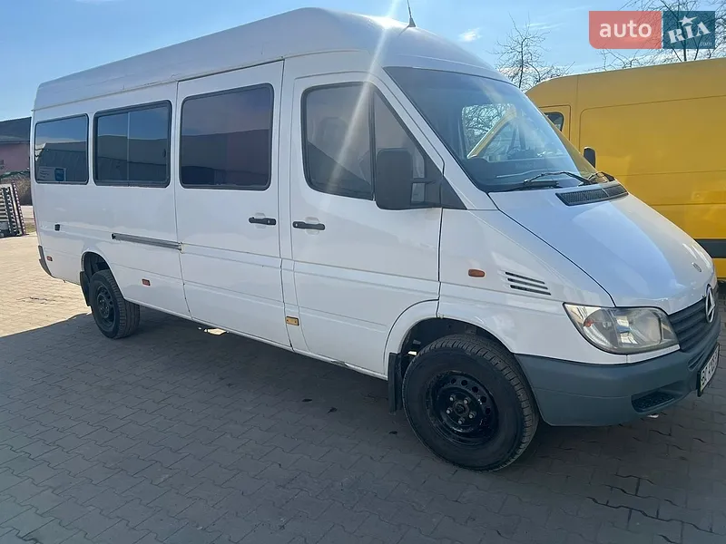 Mercedes-Benz Sprinter
