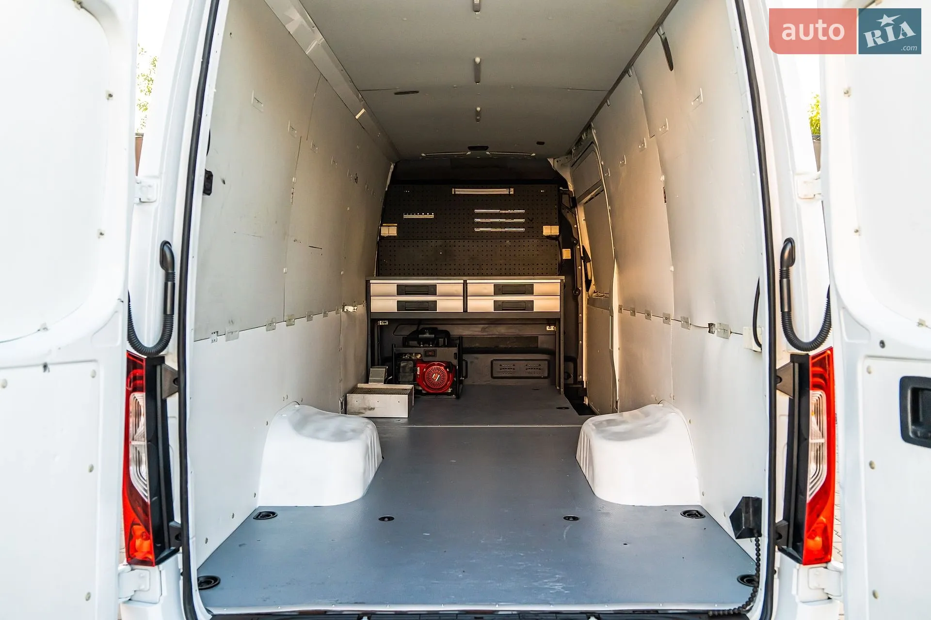 2019 Mercedes-Benz Sprinter - мініатюра 57