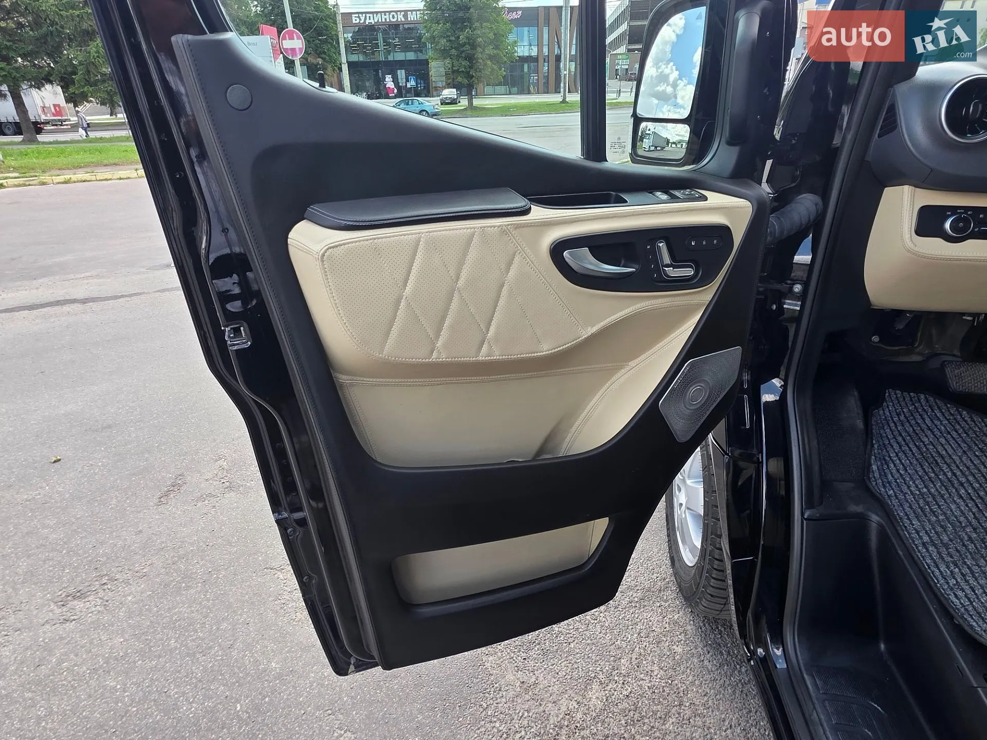 2021 Mercedes-Benz Sprinter - мініатюра 20