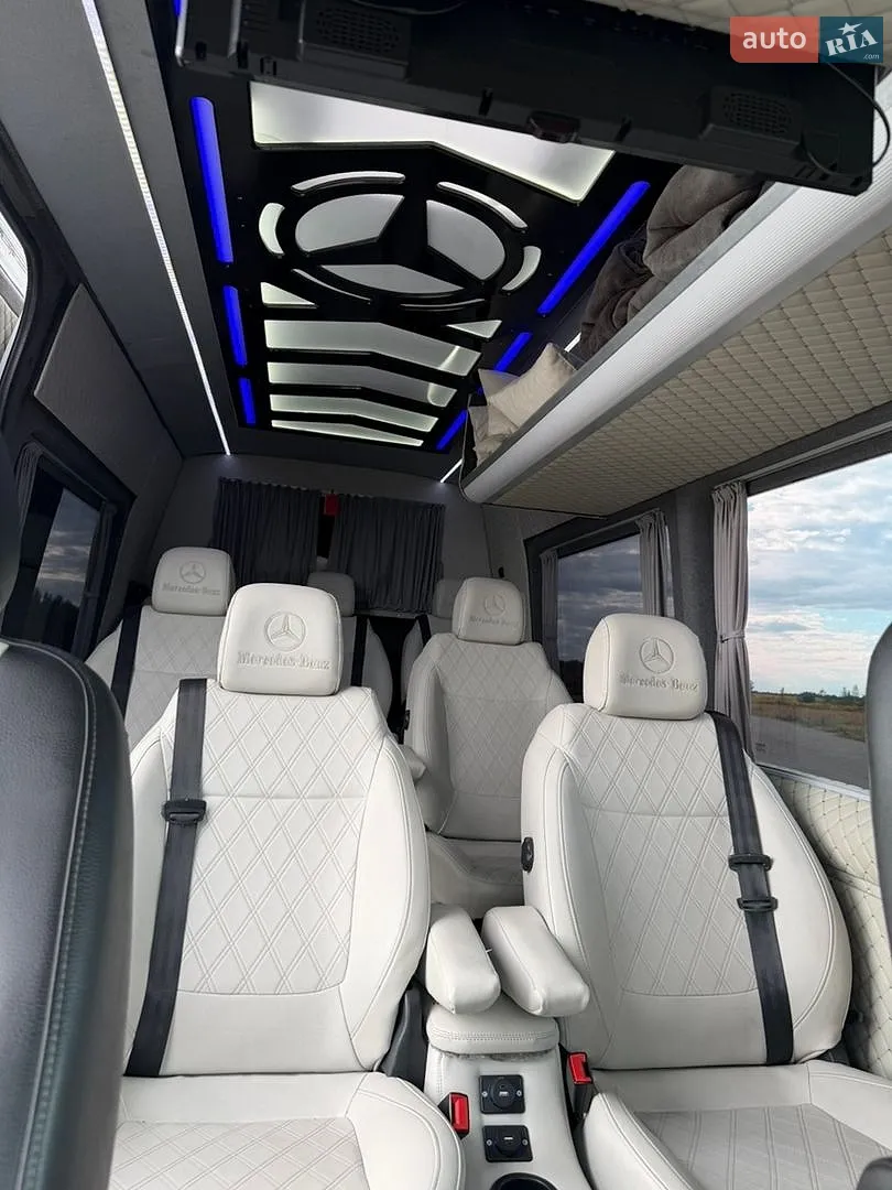 2010 Mercedes-Benz Sprinter - мініатюра 26