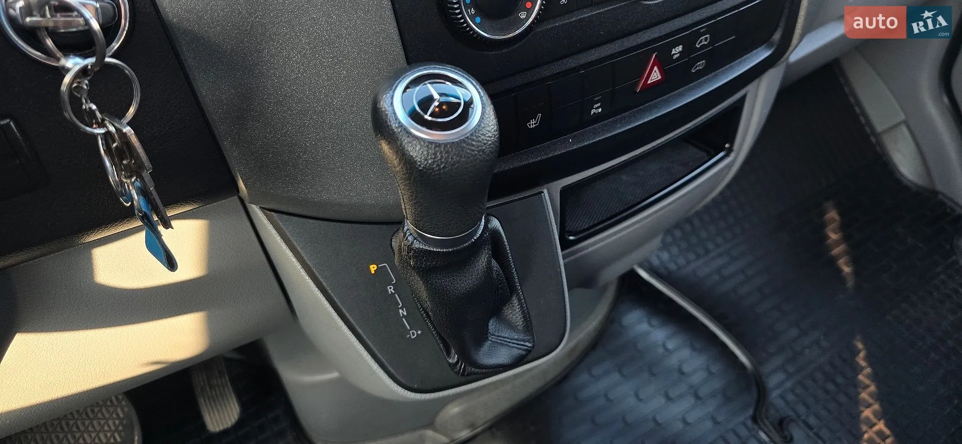 2014 Mercedes-Benz Sprinter - мініатюра 16