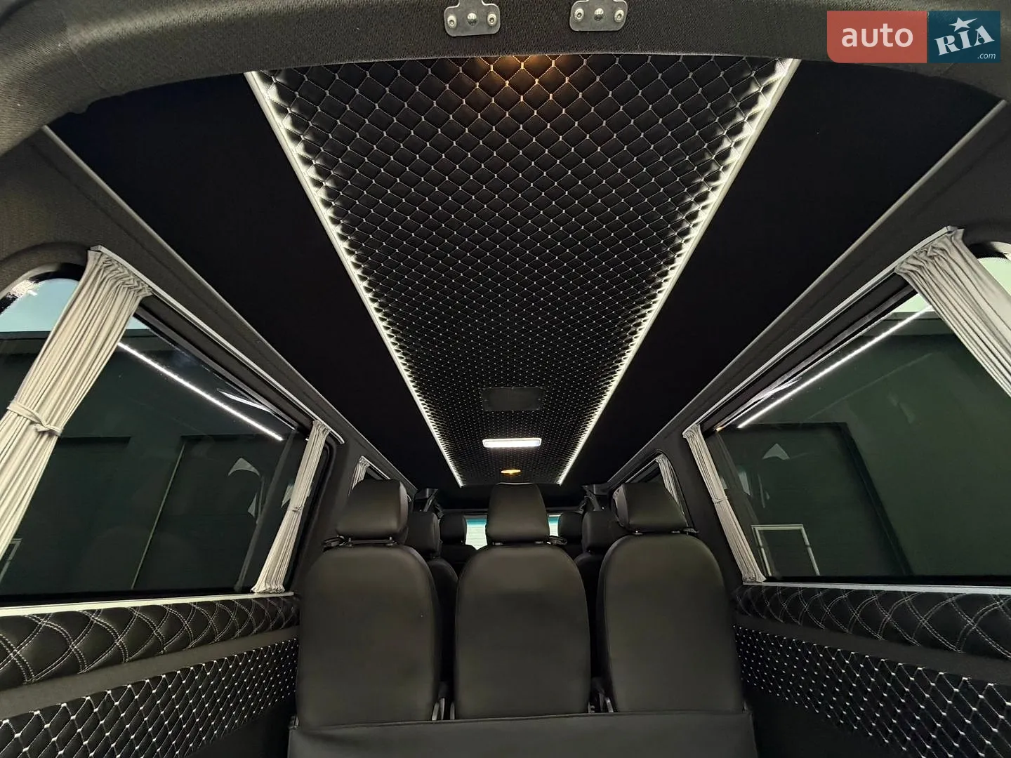 2020 Mercedes-Benz Sprinter - мініатюра 36