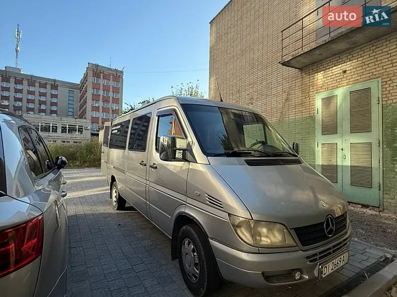 Mercedes-Benz Sprinter