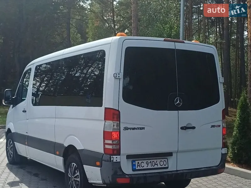 Mercedes-Benz Sprinter 2011