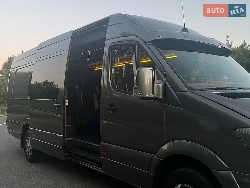 Mercedes-Benz Sprinter