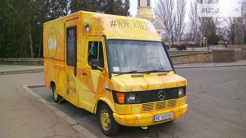 Вантажний фургон Mercedes-Benz T1 1995 в 