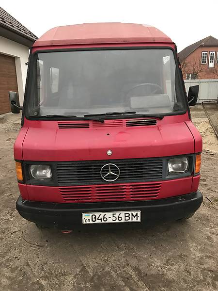 Вантажопасажирський фургон Mercedes-Benz T1 1994 в Ковелі