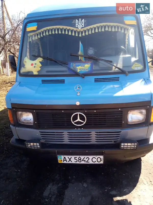 Mercedes-Benz T1
