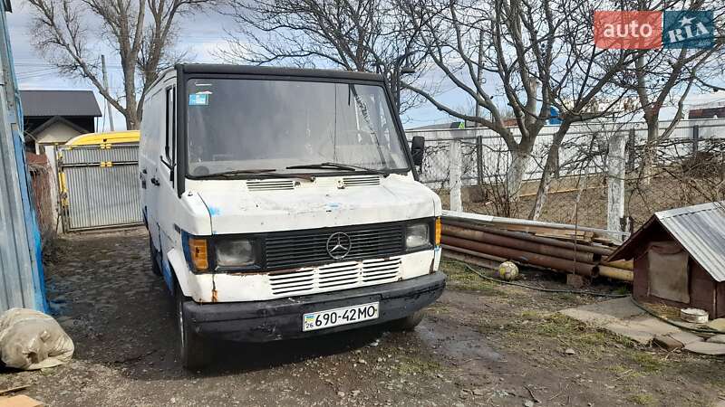 Универсал Mercedes-Benz T1 1989 в Черновцах фото 3 Универсал Mercedes-Benz T1 1989 в Черновцах