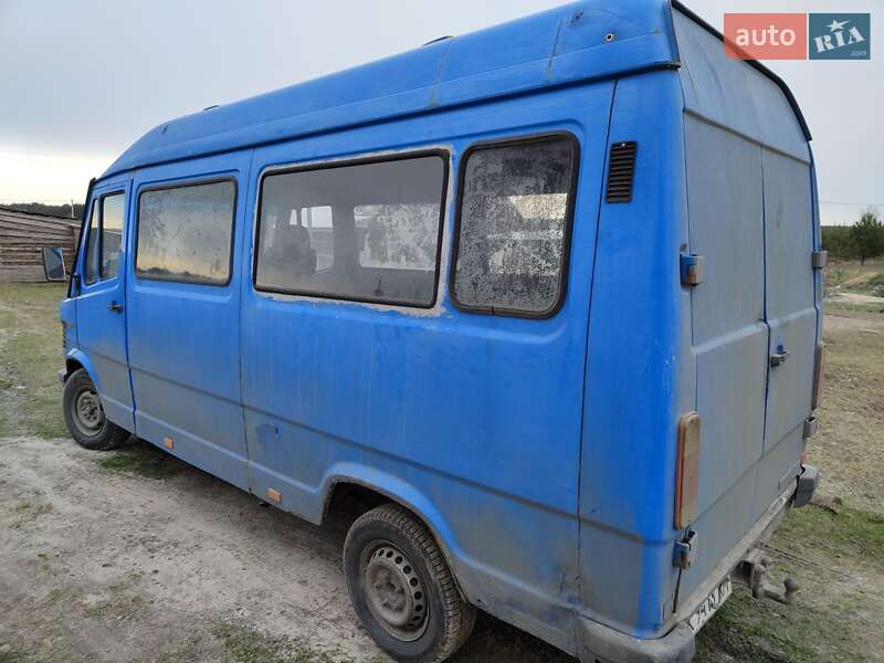 Mercedes-Benz T1 1995