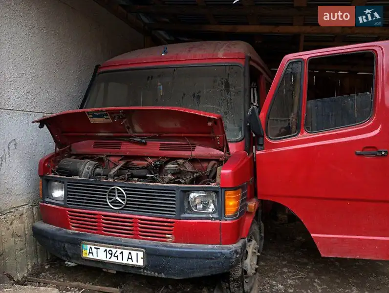 Mercedes-Benz T1