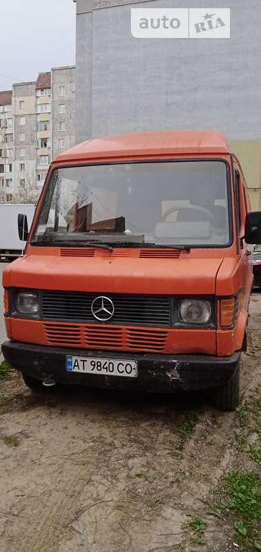 Мікроавтобус Mercedes-Benz T1 1993 в Івано-Франківську