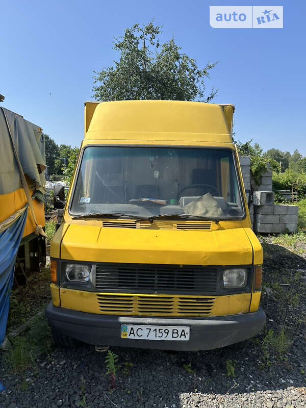 Mercedes-Benz T1 1995
