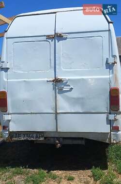 Микроавтобус Mercedes-Benz T1 1993 в 
