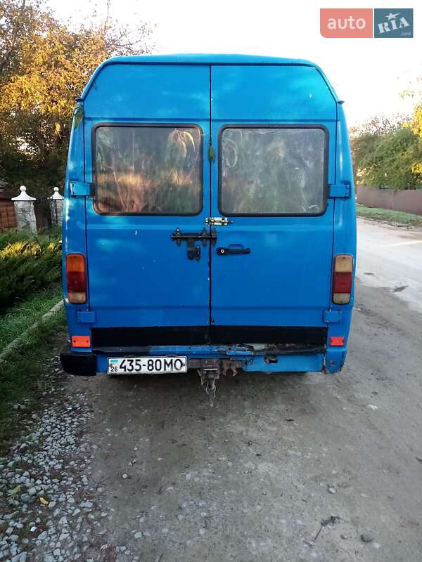 Микроавтобус Mercedes-Benz T1 1988 в Сокирянах