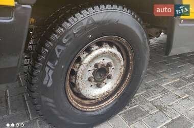 Грузовой фургон Mercedes-Benz T1 1995 в 