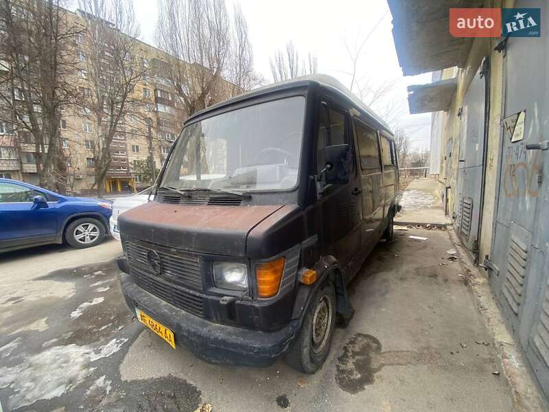 Mercedes-Benz T1 1993
