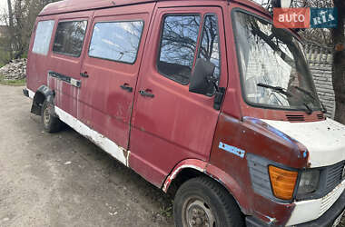 Грузовой фургон Mercedes-Benz T1 1993 в 