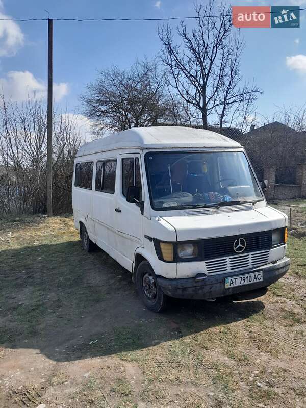 Mercedes-Benz T1 1993