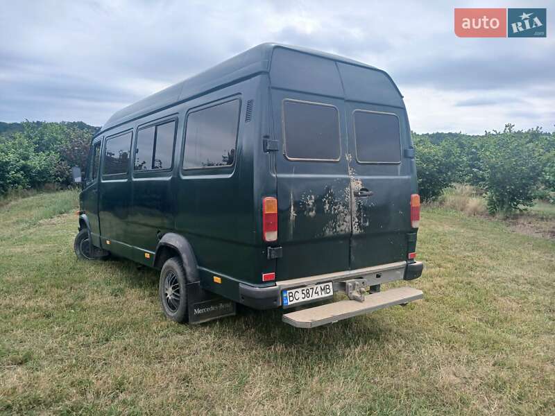 Вантажопасажирський фургон Mercedes-Benz T1 1995 в Львові
