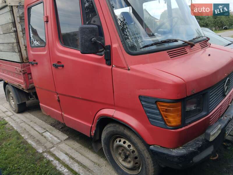 Mercedes-Benz T1 1993