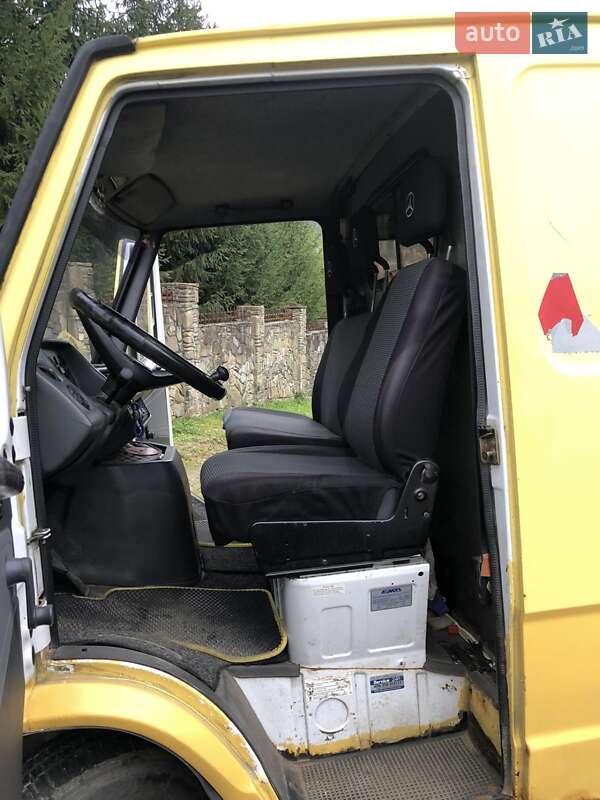 Вантажопасажирський фургон Mercedes-Benz T1 1994 в Східниці фото 4 Вантажопасажирський фургон Mercedes-Benz T1 1994 в Східниці